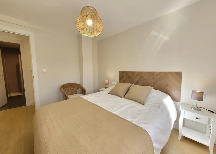 El Refugio De * 아베하르